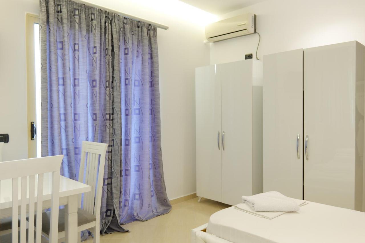 סרנדה Hotel Dior מראה חיצוני תמונה